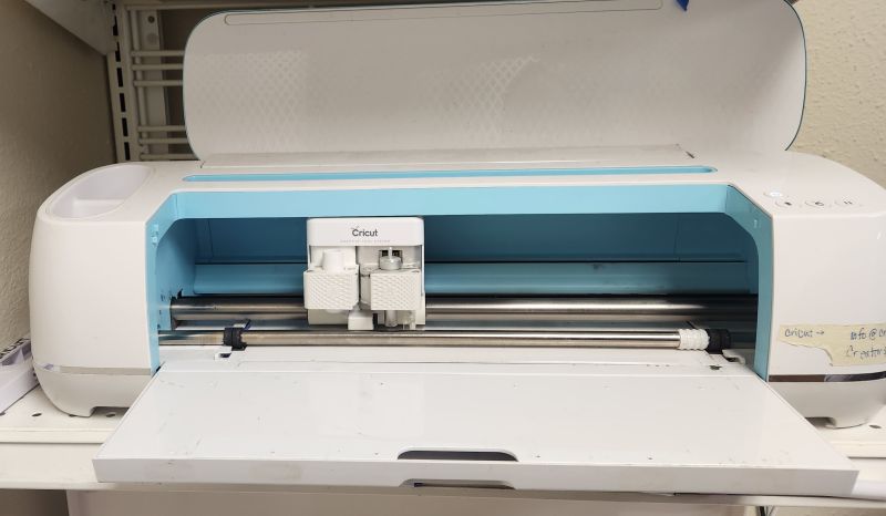 File:Cricut Cutter.jpg